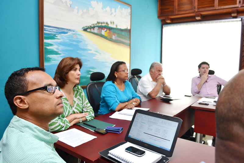 Sesión de la Comisión Intersectorial de apoyo al financiamiento de programas y proyectos de inversión de la Subcuenta Departamento Archipiélago de San Andrés, Providencia y Santa Catalina.